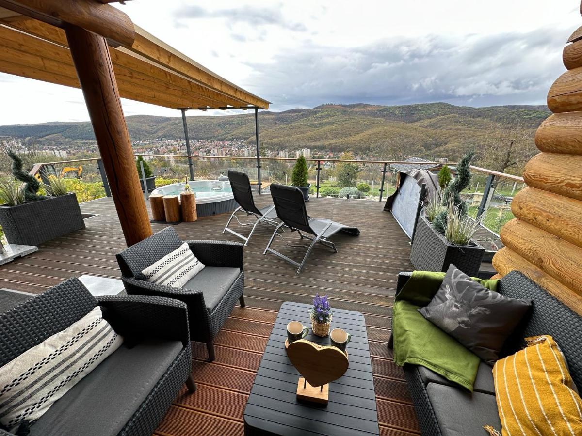 Roenk Relax Apartment Miskolc Exterior photo